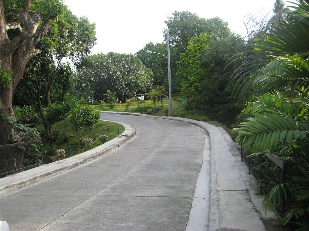 Davao Eagle Ridge Resort Exterior photo